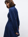 Приталенное платье мини с широким рукавом Темно-синий цвет