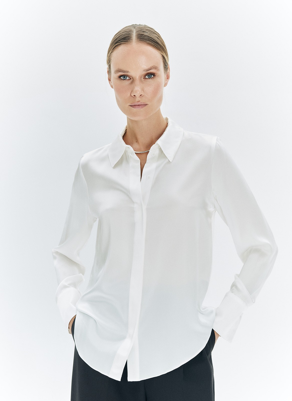 Шелковые женские блузки купить недорого в интернет-магазине GroupPrice