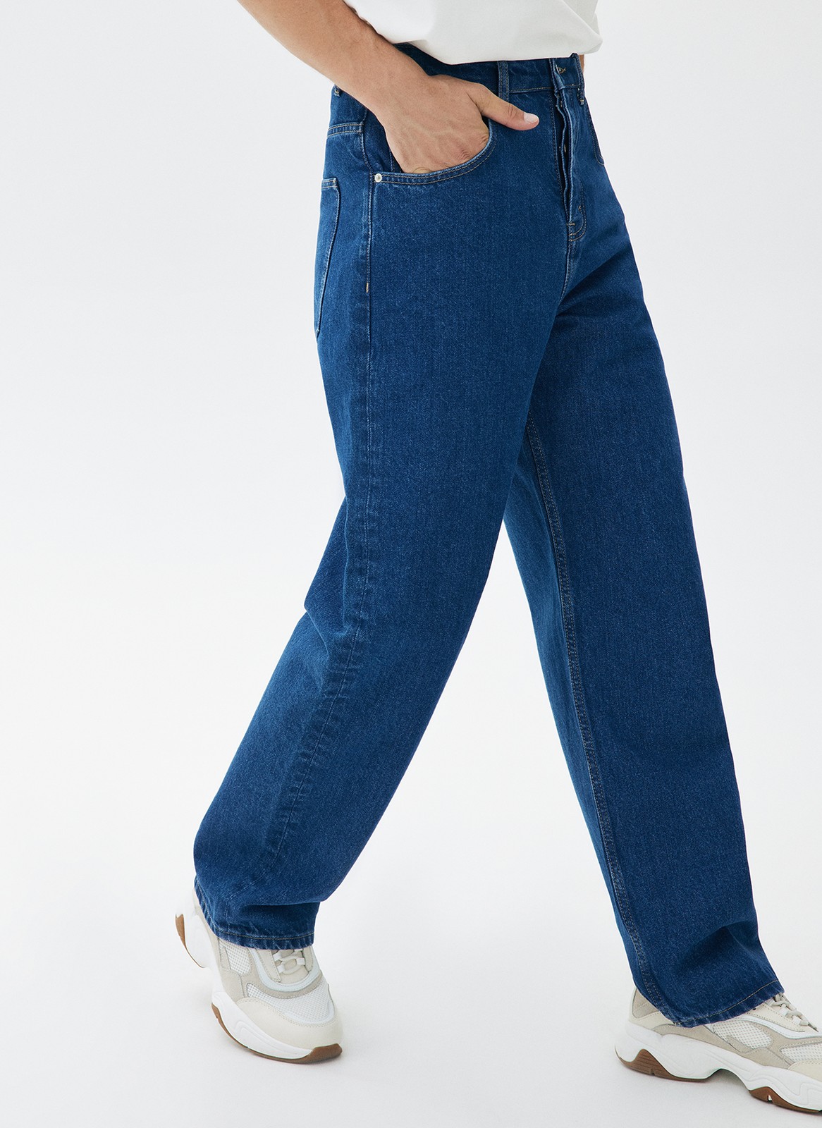 Брюки из джинсовой ткани для мужчины синий цвет купить в All We Need