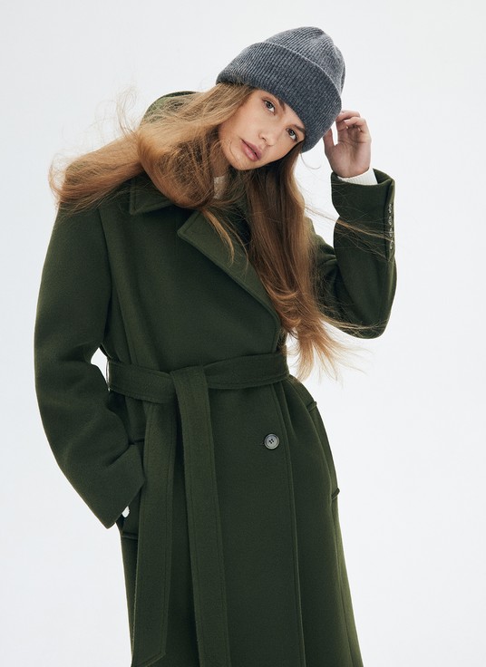 Женские шапки - как носить капор с пальто и курткой в году