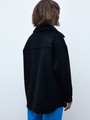 Укороченное пальто с воротником из эко-меха Черный цвет